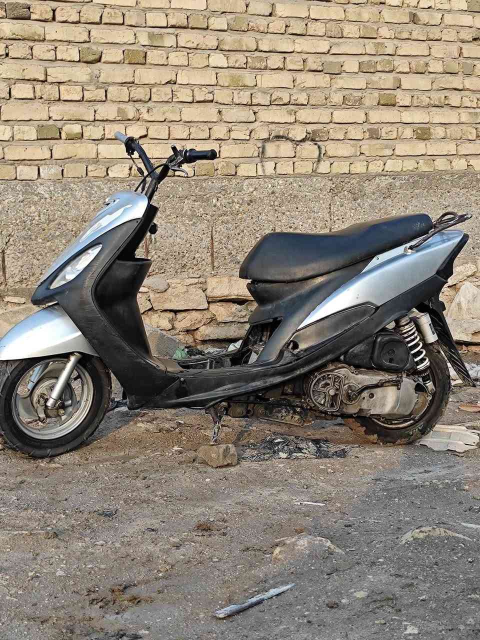 سلام عليكم ماكس منغولي للبيع  نقص دشبول الكهربائيات شغاله بس تربط الدشبول   ضفيره بلادي  هندر واحد تشتغل  تايرات جدد ولباقي شوفت عينك    السعر 300  العنوان بسماوه ال معالي قرب محطة الغاز رقم الهاتف ***********
