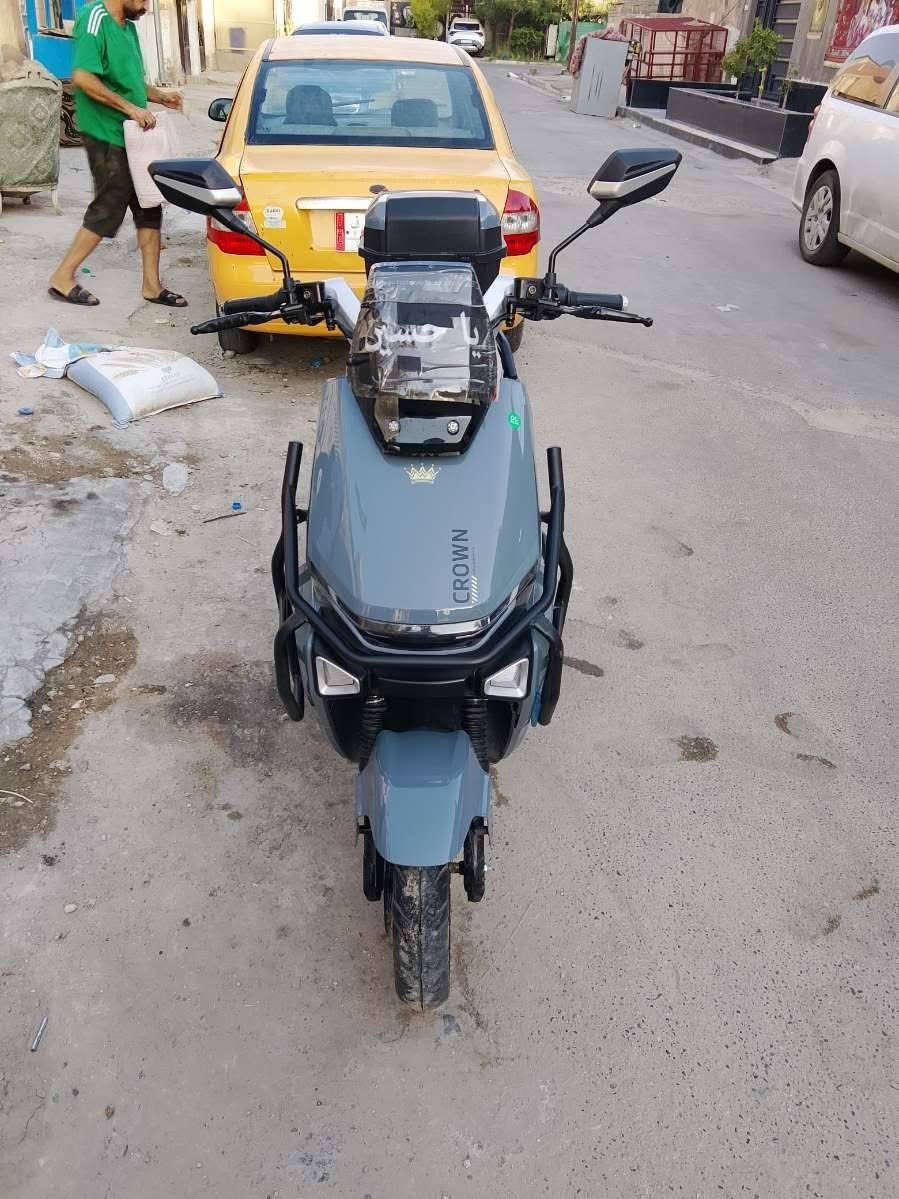 السلام عليكم دراجه شحن لحجم لجبير بطاريه نيفيوم ست بطاريات ملفه لفين ونص تمشي همسه وسبعين كليو متر حته بك بيه  ما صاله عندي شهر الله شاهد نضيفه و مابيه يشي شغاله سعر مليون وميتين وبيه مجال دراجه لحجم جبير مو زغير عنواني بغداد ***********
