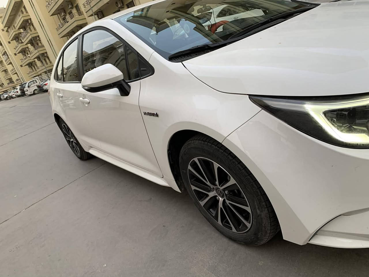 تيوتا كورلا هايبرد 2024
فول مواصفات للاخير 1/1
عداد المسافه  6 الاف  اخت الزيرو 
مكفولة كفالة عامه من كلشي 🤩

عليهه حمايه PPF للدعاميات والمازده حمايه من الخدوش والضربات لمده 10 سنوات

المواصفات 
دخول ذكي عل ابواب

كشنات مخمل

كامرة خلفية 

ابل كار بلي 

رادار + تحديد مسار + مثبت سرعه + قياده شبه اليه

بصمات عداد 2

فتحة سقف

شاشه كبيره

اوتو هولد 

هاند بريك بصمة

مكان السيارة بغداد 
رقم صاحب السيارة 
***********

السعر :: اطلبه بالتعليقات يصلك خاص 📩

#ادارة_الصفحه ⚡

ملاحظه / 🔴
مدير الصفحه غير مسؤول عن بيع وشراء واصوليات السياره نحن صفحه لعرض السيارات فقط.
