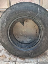 تاير كاروبه مع الكامير الداخلي مستعمل السعر 25 الف  لتواصل 07885996938...