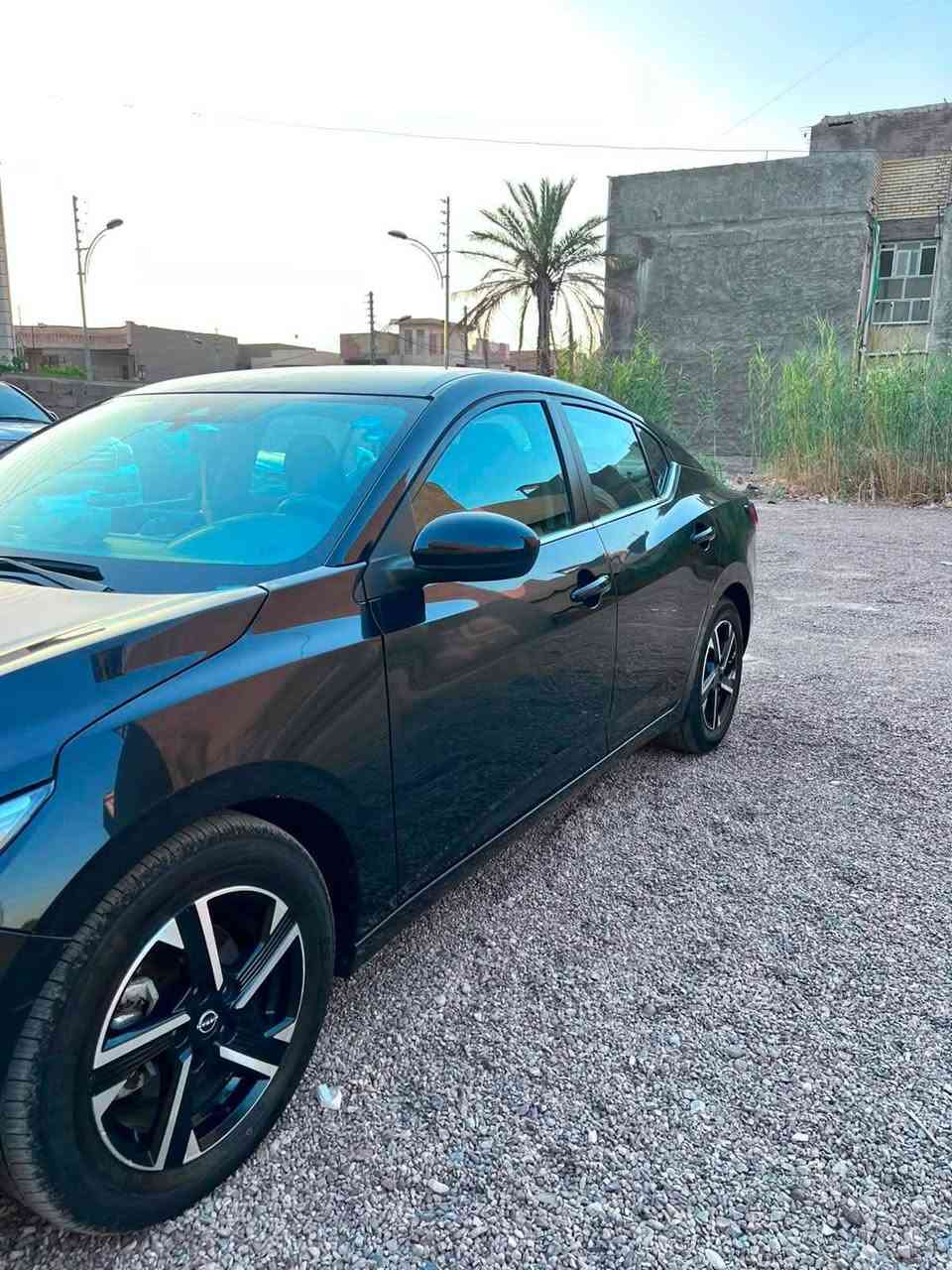 نيسان سنترا موديل 24 ماشيه 53 الف كم السياره بلاديه للاخير ومابيه اي نقص من كلشي  وارد امريكي حادث بنيد فقط حادثها سطحي موصفات sv معرفه

1-بصمه تشغيل ابواب
2-رادارات امامي  جانبي خلفي 
3-تحكم جهتين
4-اوتو ستوب
5-تخم تاير جديد
6- صدرها بلادي جديد
7-عليها ادامه كامله
8- انضمه قياده  eco 
الكير والمحرك كفاله 
وباقي الموصفات المعروفه
ملاحظه/ السياره بدون اي نقص تراي للبصره 
تحول ثاني يوم
السعر 148وبيها مجال  ***********

