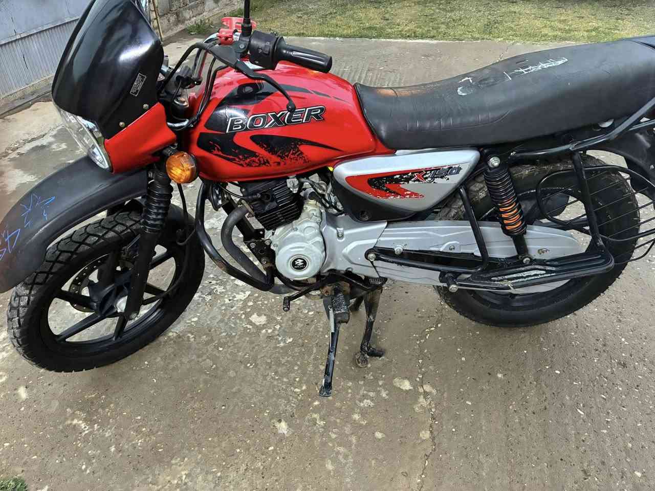 سلام عليكم دراجه بوكسر موديل ٢٠٢٠مكان بغداد الحسينية الراشديه سعر ٩٠٠الرقم***********
