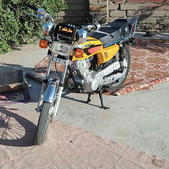 السلام عليكم دراجه نامه شلامجه ابلاد موديل ١٩ مابيهه اي نقص تجي وشوف بعينك اوراق اصولي السعر ١٢٠٠ وكيلهه بلبصره  مكاني بلجبايش  رقم الهاتف ***********
