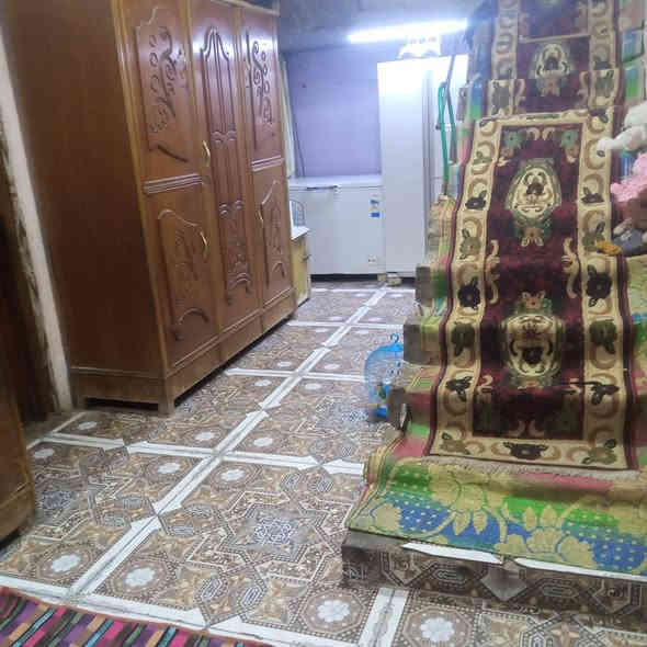 🪄أسعد الله اوقاتكم بكل خير احبتي الكرام 
#عرض_جديد
✨بيت للبيع
🔹 طابو زارعي عراقي سهم بالطابو

📐#المساحه 210M²

🟢#الموقع 
البصره ابي الخصيب طريق العوجه
🔹🔹🔹🔹🔹🔹🔹🔹🔹🔹

☄️#يتكون البيت من 
🔸غرفتين منام مساحة كل غرفه 5×4
🔺الاستقبال مساحته 7×4 قيد الانشاء لحد الرباط
🔻المطبخ مساحته 3 ونص مربع 
📌الصاله 7×3 ونص
🚾الصحيات داخليه وخارجيه 
 🚘كراج مساحه 7×3

🔷#السعر 63 مليون قابل وقابل للتفاوض

كافه الخدمات متوفره
مدارس خدمات عامه
شوارع مبلطه
يبعد عن طريق العوجه 200M
باقي التفاصيل
***********
