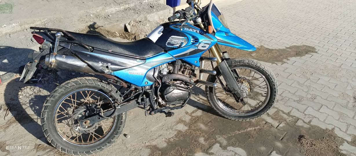 دراجه للبيع مديل 18 اوراقها اصوليه دراجه مكفوله.  كله شغال. سعرها 800وبيها. مجال قليل. رقمي ***********
