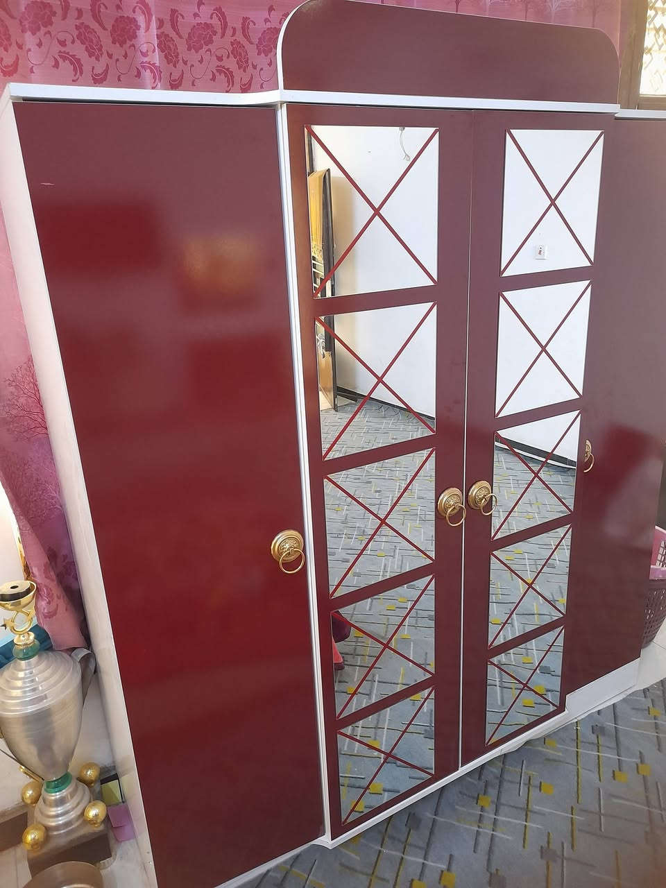 غرفه نوم شبابي ٤ طلاكات  جرابي عدد ٢ ميز تواليت كومدي بيه ضرر بسيط 
ميز طعام يتكبر  كلمن وسعره


**إذا كنت صاحب هذا الإعلان وتريد حذفه لأي سبب، رجاءا أرسل رسالة إلى الدعم الفني**