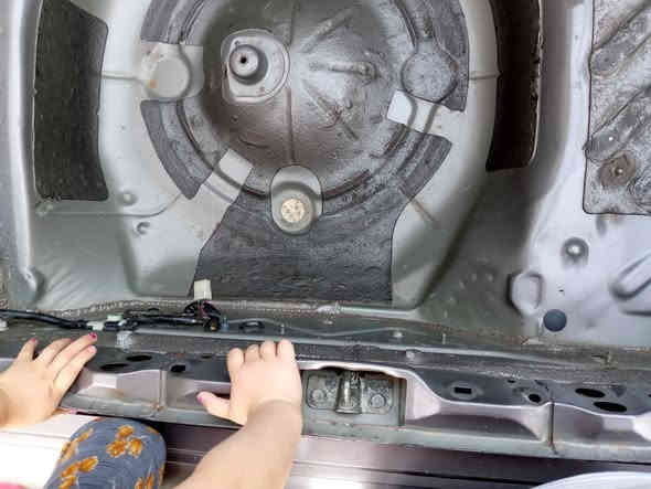 سلام عليكم مازده موديل ٩١ سياره جديده بمعنه الكلمه تبريد تتفئه كروز سرعه سبلت لايت ماطور يصعد وينزل جام مله شركه تخم تاير دلوب ماشيه ١٥٠ حقيقي غراض شركه دسكات وقايش وفلتر دهن وسعر على خاص..***********
