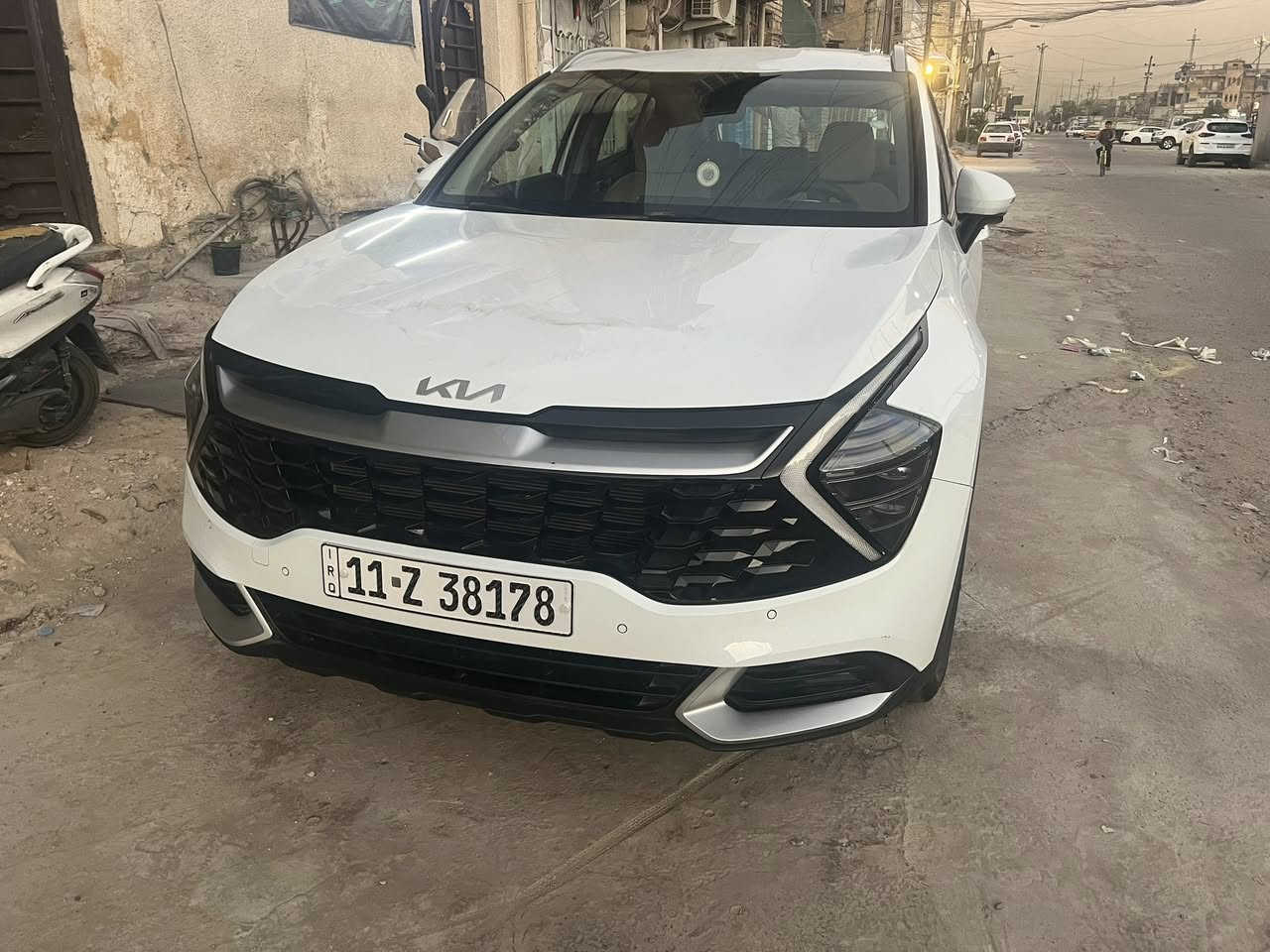 سبورتج خليجي موديل 2025 ماشيه 18 ألف أخت الزيرو فول مواصفات عدا الفتحة والكشن مخمل السعر 240$ رقم بغداد ومكانها بغداد*********** 
للتواصل
