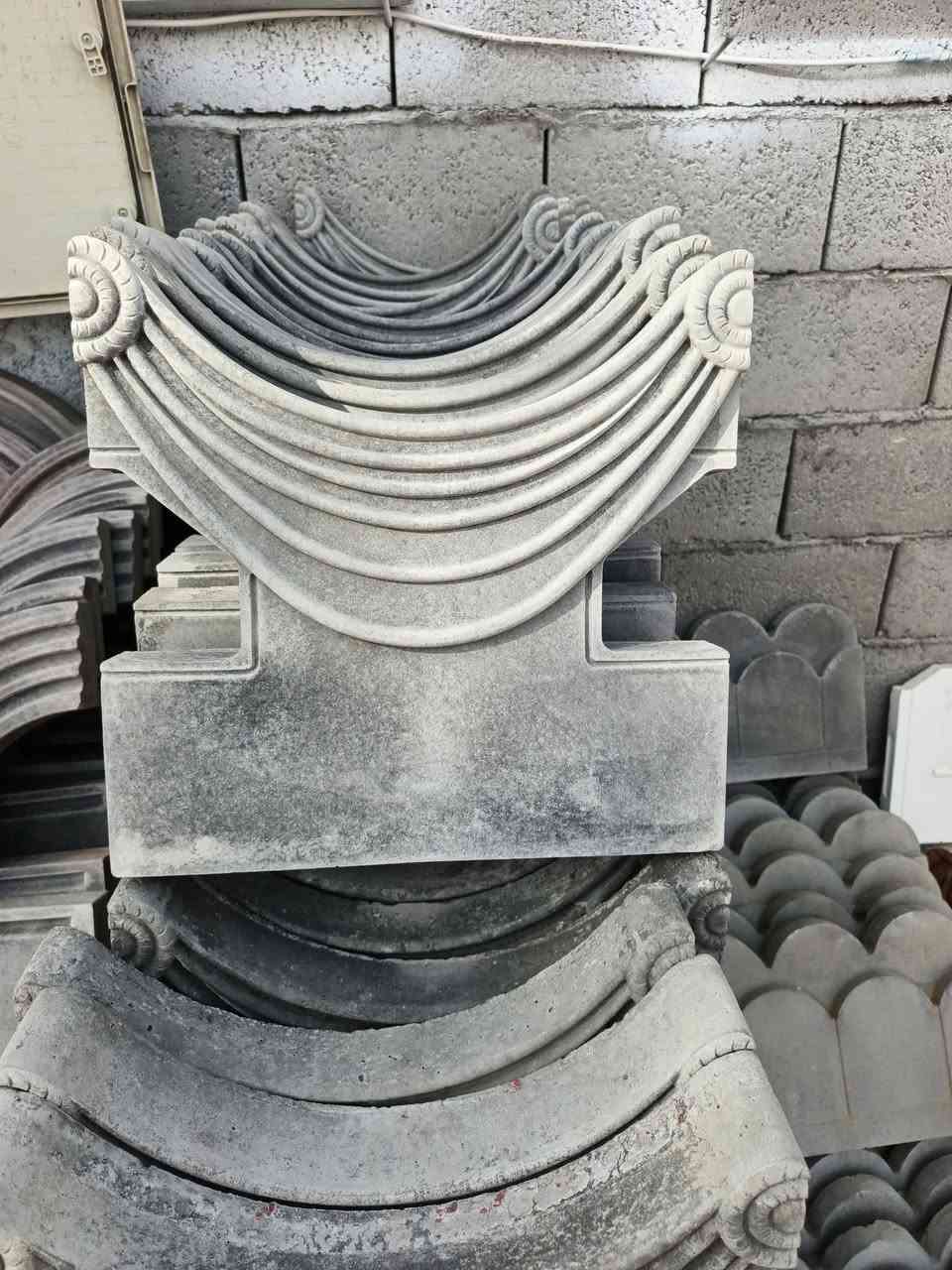 بسب الوعود الكاذبة   السلام عليكم معمل لاينات حديقه للبيع قوالب ربل الصلي  خباطه+هزاز والي يريد يشتغل بيه خير من الله   السعر مليونين المكان الانبار حصيبه الشرقية ***********
