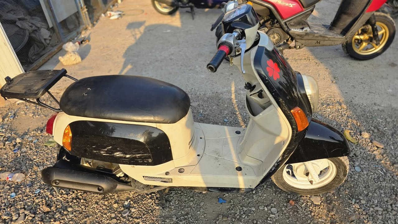 دراجة للبيع بوليس اي نقص مابيه كهربايات شغالة كله شلعة ومعدل نضيفة حلوة سعر650 بيه مجال لطيبن مكان بغداد شعلة هاذ رقميه *********** متواجد
