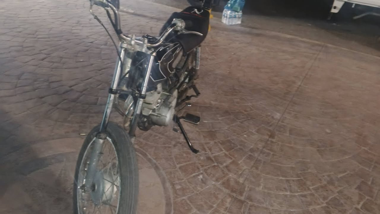 ماطور حربي 4 كير مكينه نامي برو كلشي بي كامل السعر 350 الف وبي مجال بسيط مكاني عنكاوا ورقمي ***********
