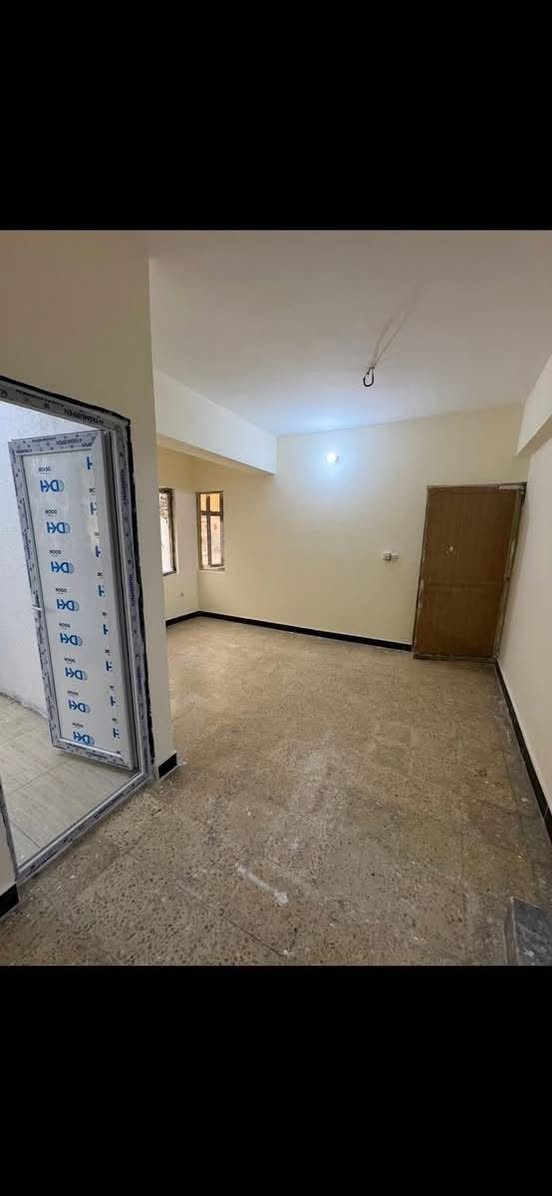 ✨🏡 مكتب حلم عقاري 🏡✨
نحقق حلمك بالعقار المناسب بأفضل الأسعار والمواقع المميزة 

 شقه للايجار💎

تتكون من 
غرفه نوم 1 - صاله - مطبخ - حمام ✅

سعره : 350 ألف

تتواجد عند مكتب حلم عقاري 
الموقع : السيديه - الضباط - شارع الكويتي 📍
للتواصل والاستفسار ***********
