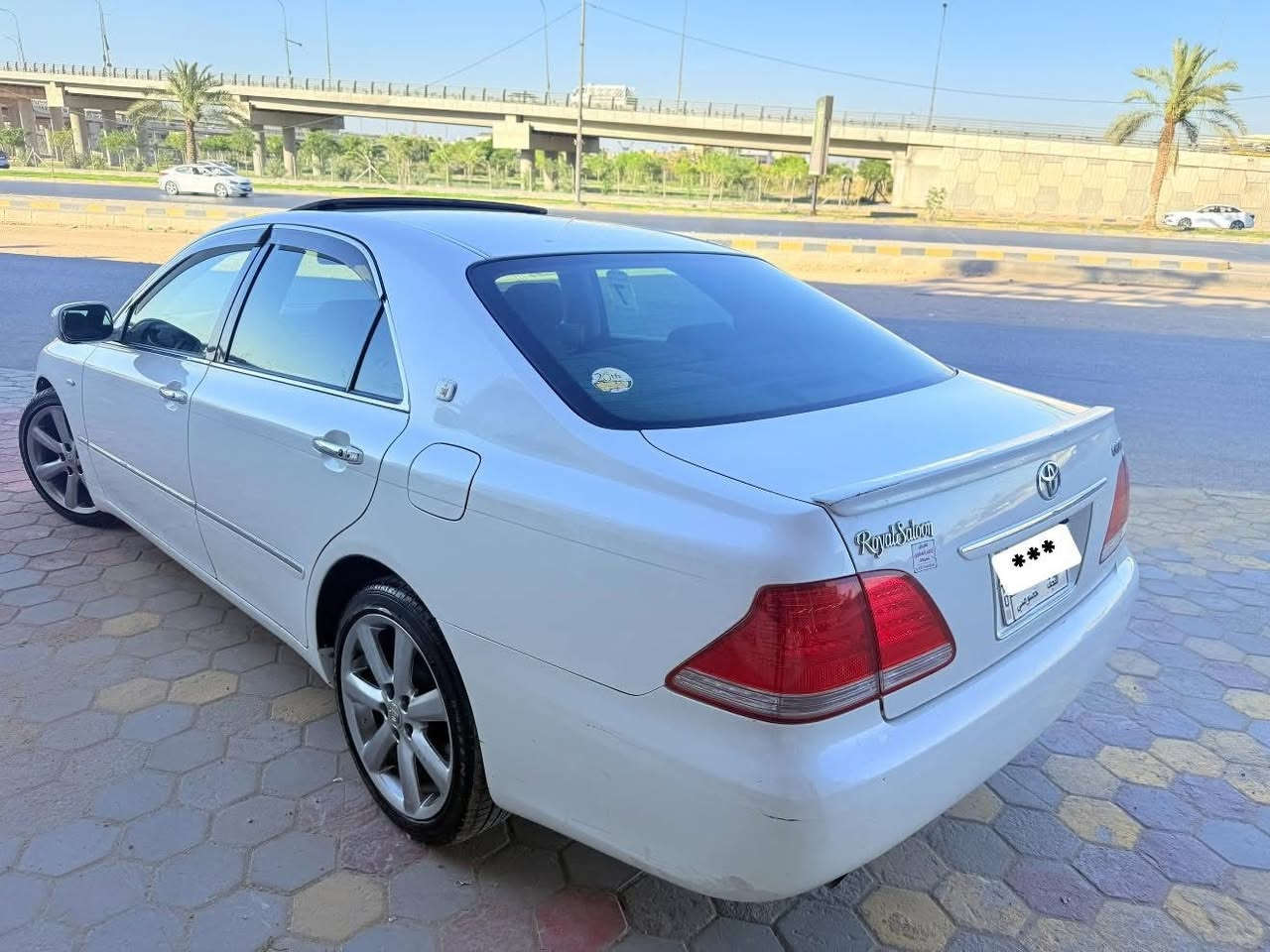 للبيع شاهينه
2004
فول مواصفات 
كفاله كص وضربة 
باب صبغ
فتحه 
ويل دنك 
شاصي 80 
تبريد ثلج 
مكينه وكير شرط 
قرار 102 
بيها رقم نجف 
مفحوصة كمرك 
باقي دفع الكمرك 
مكان السياره نجف 
السعر 105 وبيها مجال
***********
