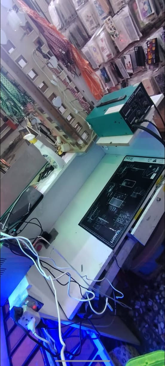 السلام عليكم محل موبايلات  للبيع
1-يحتوي على عده صيانه متكامله
2-ميز صيانه عدد 2
3-فاترينات عدد 3
4-جام خانه كزاز
5-باقي الامور الي مصورهن
المكان بغداد البلديات الصحفيين
شارع 15 شارع شوكت ما تجي مزدحم وشعبي
السعر 3 مليون وبي مجال
الشراي يتصل وبالخدمه
*********** بغداد, العراق
