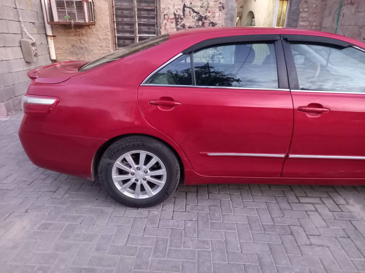 كامري لبيع موديل 9 مكينه كير  مكينه صار جميوم منشديته  تخم تاير حدادين تبريد بكفاله من ضربه  بيه رشات  حجم المكينه 4   الفين  وربعميه   رقم بصره  شرط تحويل   مكان سياره بصره خمسميل سعر  ٩٠  وبيه مجال لطيبين   ***********    ***********
