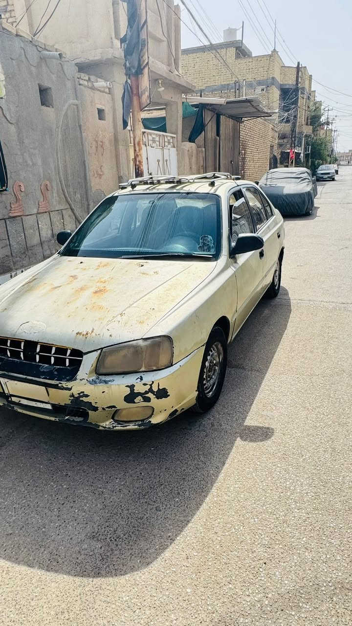 اكسنت 
موديل 2000 رقم بصرة سنوية ساقطة راعيها موجود الگير يأخر سيارة على وضعها البلادي مال جناي شغالة وجاهزة السعر 24 وبيها مجال مكاني ناصرية مركز للأستفسار ***********
