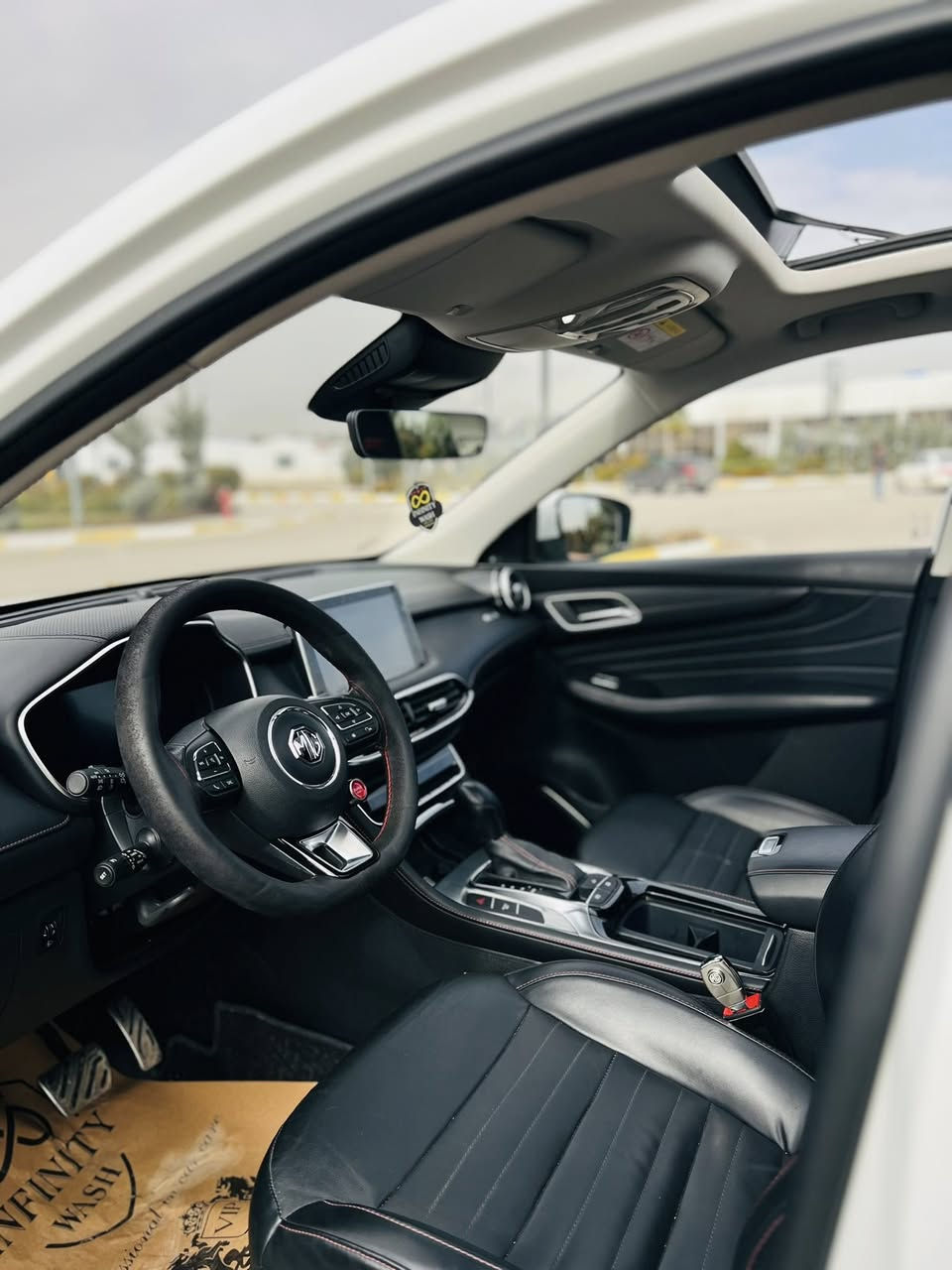 MG HS 2023  15,000 km trophy 1,5 turbo
***********
