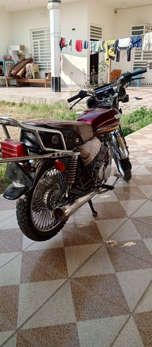 سلام عليكم 
تايكر موديل  ٢٣ 
السعر ٦٠٠
عنوان ام العضام


**إذا كنت صاحب هذا الإعلان وتريد حذفه لأي سبب، رجاءا أرسل رسالة إلى الدعم الفني**