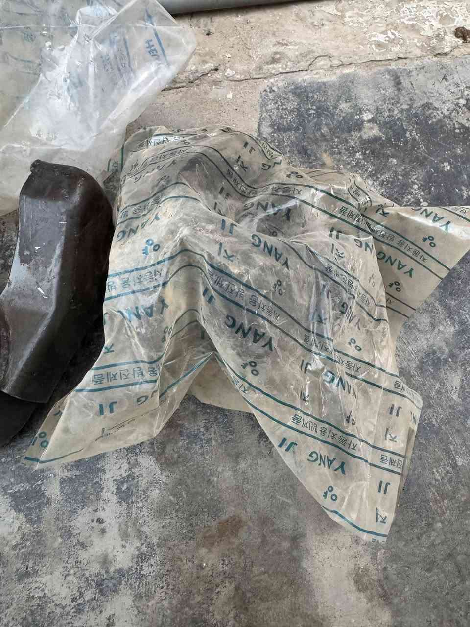 السلام عليكم متوفر طبلة زيتية جديدة وطبلات يمين ويسار جديدة وبك لايت ومراية وشباك وراديو  موضحة بالصور. اوبتما 2010


**إذا كنت صاحب هذا الإعلان وتريد حذفه لأي سبب، رجاءا أرسل رسالة إلى الدعم الفني**