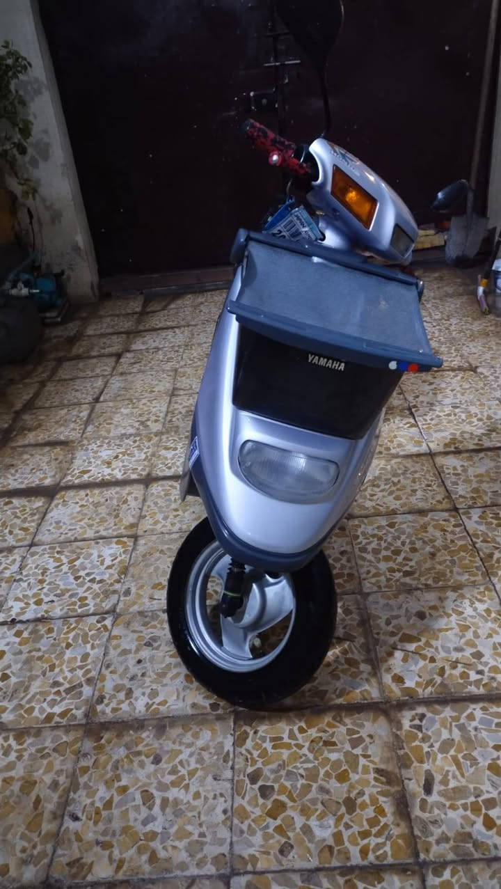 سلام عليكم
ماطور بزون نضيف حيل مكينه شرط شاصي شرط سعرو 400 نهايتو مستعجل عل بيعه 
***********
