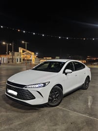 بي واي دي چن بلس BYD Qin plus للبيع نقداً فقط .. موديل 25 ماشيه الفين ...