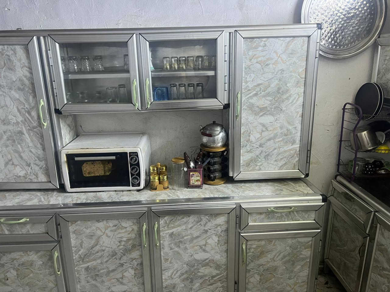 السلام كاونتر. البيع.  4 قطع.  مترتين     نضيف جدا.   بس مجر مال سنك  السجه مالته.  خربانه.      السعر 300 الف


**إذا كنت صاحب هذا الإعلان وتريد حذفه لأي سبب، رجاءا أرسل رسالة إلى الدعم الفني**