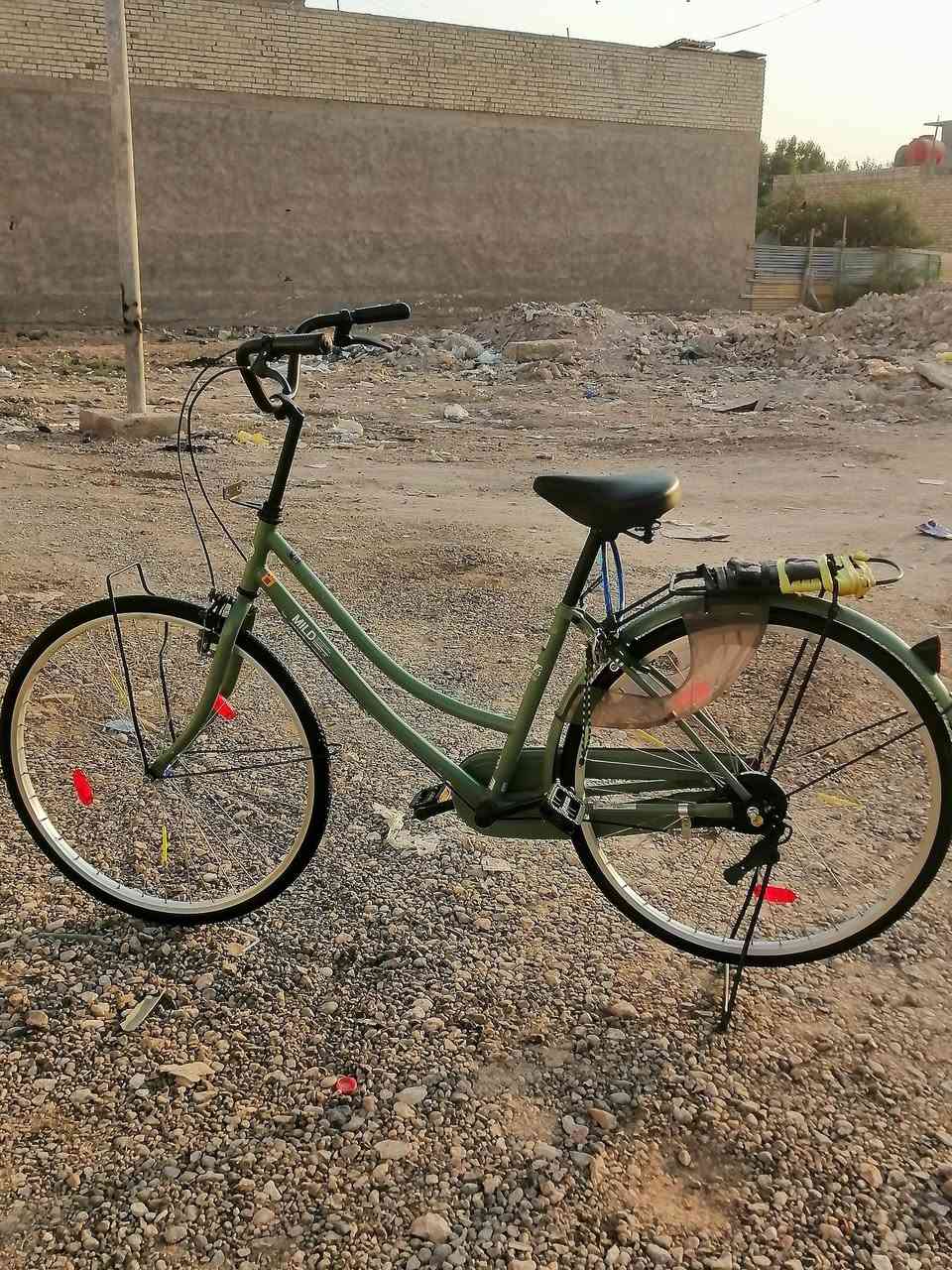 سلام عليكم باسكل لون زيتوني  مديل 2022حجم 26من كل مكان مختوم باسكل كامل ونضيفف 100 /100مكان نجف كوفه قيم الباسكل واخذه رقمي ***********
