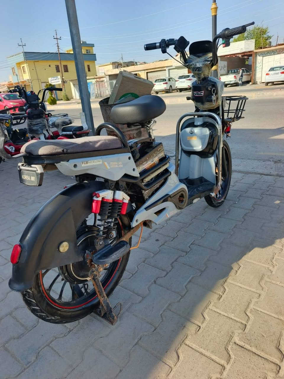 السلام عليكم
بايسكل شحن للبيع
خدمي وشي راقي بشحن
موديل 2025
حجم 20
السرعة 99
4تبديلات نشط
لايت عالي ناصي 
5 بطاريات شرط ع فحص جديد 👉
السعر 215 وبي مجال
مكاني الشرقاط قرب كراج الشرقاط بضبط
رقم الهاتف***********
المعاينة والستلام من موقعي فقط
ومن الله التوفيق
