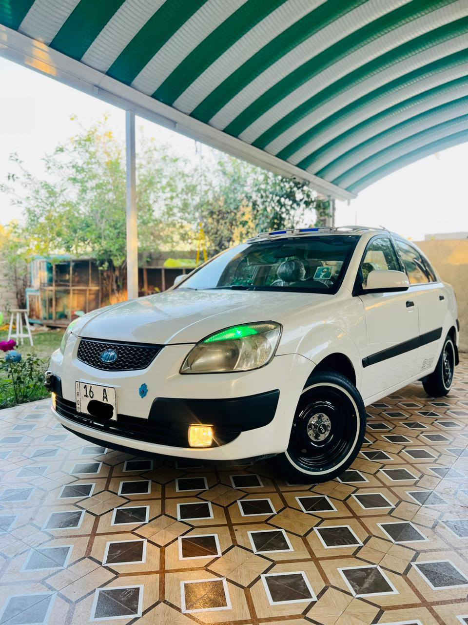 السلام عليكم كيا ريو موديل 2006 خليجيه رقم قادسية انكليزي سنويه لل 2028 بسمي تحويل ثاني يوم مكفوله كفاله عامه ضربه وصبغ وتبديل مكينه وكير كفاله.        ((كير عادي))  حداديه جديده تخم تايرجديدابو الخطه  دواخل بيجي جام كهربائي مدوشمه ومفروشه ارضيه جلد جاهزه السياره من كلشي السعر المطلوب 75 وبيها مجال اي استفسار اتصل عله هذا الرقم          *********** 
مكاني ديوانية قضاء المهناوية
