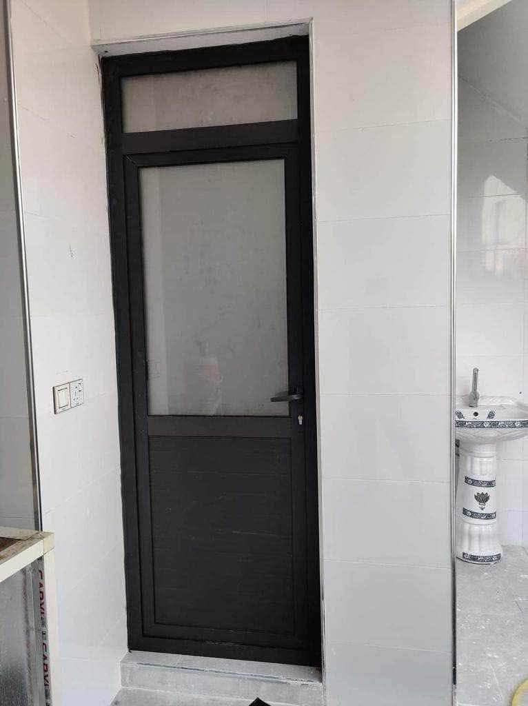 🔹 شُبّاك وأبواب ألمنيوم – جودة عالية وأسعار منافسة 🔹

🔸 الشبابيك المفصلية:
 • شباك مفصلي شامل الزجاج + النقل والتركيب
السعر: 64,000 دينار
 • شباك مفصلي G60 تك زجاج
لاستيك داخل/خارج – يده AA
السعر: 100,000 دينار

🔸 الشبابيك السلايت:
 • سلايت 7.5cm تك زجاج
جرخ رباعي – يده قنبوره – فرجه داخل/خارج – مانع ذباب
السعر: 100,000 دينار
 • سلايت 9.5cm تك زجاج
جرخ رباعي – يده قنبوره – فرجه داخل/خارج – مانع ذباب
السعر: 135,000 دينار
 • سلايت 10cm + فردة 10cm تك زجاج
جرخ رباعي – يده قنبوره – فرجه داخل/خارج
السعر: 145,000 دينار
 • سلايت 7.5cm دبل زجاج
جرخ رباعي – يده قنبوره – فرجه داخل/خارج
السعر: 128,000 دينار
 • سلايت 9.5cm دبل زجاج (كلاس مفرغ من الهواء)
جرخ رباعي – يده قنبوره – فرجه داخل/خارج
السعر: 164,000 دينار
 • سلايت C100 دبل زجاج (كلاس مفرغ من الهواء)
جرخ رباعي – يده سبانيول – فرجه داخل/خارج
السعر: 180,000 دينار

🔸 الأبواب المفصلية:
 • باب مفصلي مقطع مسح 100×200
زجاج مظباب – كيلون تركي – لاستيك داخل/خارج
السعر: 250,000 دينار
 • باب G60 زجاج بجميع الألوان
كيلون تركي – لاستيك داخل/خارج – جميع القياسات
سعر الباب: 450,000 دينار

✨ النقل والتركيب مجاناً ✨

📍 العنوان: بغداد – الشعب – حي البساتين – مدخل شارع الشيخ أحمد الوائلي
📞 الاتصال والاستفسار (واتساب):
***********
***********
