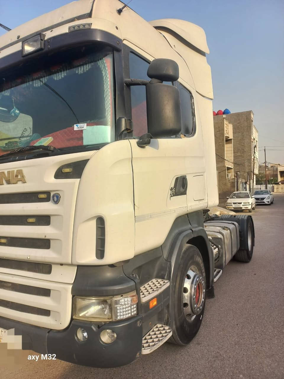 السلام عليكم اسكانيا للبيع موديل ٢٠٠٥ بدون اضبارة  مربوطه براد سعر ١٣٥ $ للاتصال عالرقم ***********
