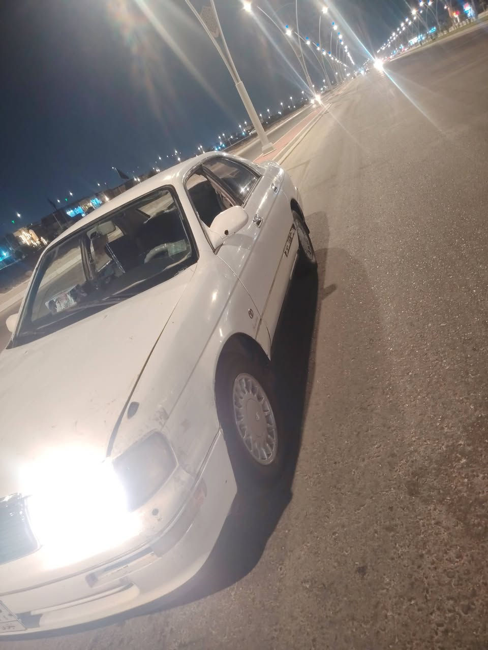 سلام عليكم بطه 93 
سياره جازه حداديه جديده
طخم تايرشوف العين ما بيه ضربه سياره بيه كصه قماره
مكينه مكفوله شرط تنكط ماي يعني نضافه فول
بدي 
سياره مال جني حلوه المكان بصره مركز
تصال ***********
