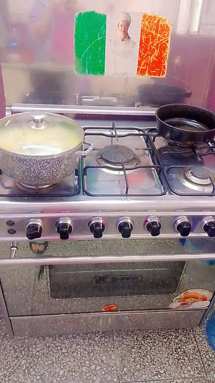 طبلات جددب٥٥ مجمده١٤٠الثلاجه١٠٠الطباخ ايطالي/١٦٠مكنسه كامله٢٥غساله١١٠مكيف ٢٨٠نص تخم١٥٠ميز طعام مرمر ١٨٠شاشه ناطقه حجم٦٠ب٣٨٠براد ٧٥ صوبه اكبر حجم ام المروحه ٣٠
 عندي بعد اغراض اكو توصيل 
***********
