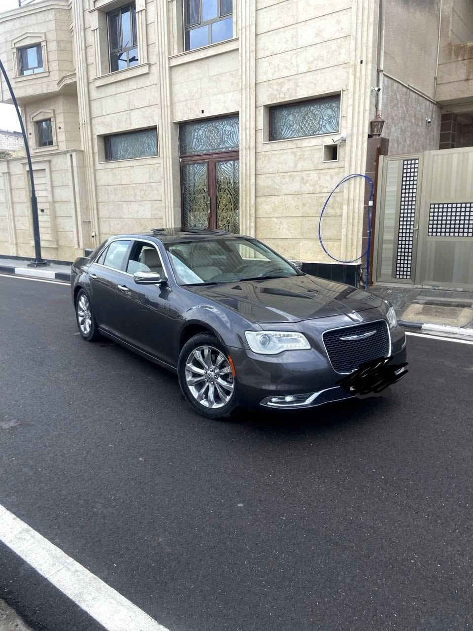 السلام عليكم اوباما للبيع فول مواصفات للاخير شنو بالك موجود بيها ، ماشيه 95 الف ، متومه شمالي بيها سنويه اصلية من المرور وين ما تريد روح بيها وبيها ارقام اصليه 
السيارة جاهزة للاخير ما بيها نقص ابد 
كصة جنطة
السعر 90$ وبيها مجال 
لا تقارنها بالسيارات المهجومة 
وسنوياتهن استنساخ
مكانها البصرة / 
***********
