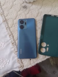 هونر x7اي بطاريه6000 اذكره 128 جهاز شرط جديد  مامفتوح ونضيف جدا بي بس ...