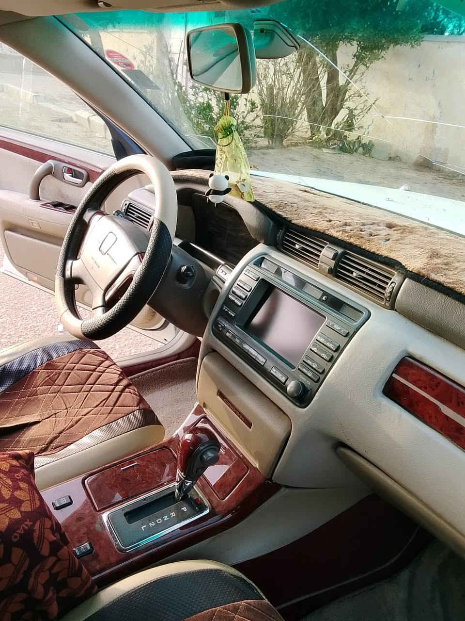 السلام عليكم للبيع ملكه قرار ٤٨  دكمتين سياره جديده سياره على أيدي من ال٢٠٢١ من سجلته ولحد الان 
السعر ١٤٥ 
مكانه ميسان العماره 
0773 984 0555
