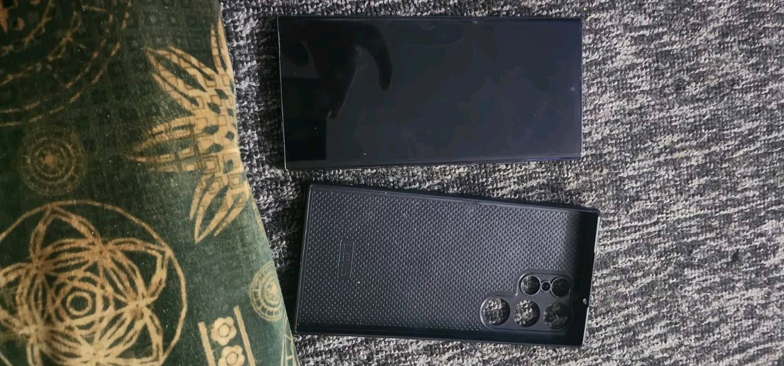 كركوك حي الواسطي 
الترا ٢٣ فطر بلكلاص كارتون وشاحنه الجهاز لوك  وبلشرط 