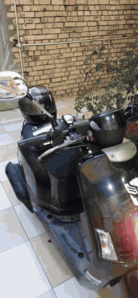 🛵 دراجة ماكس بوليسي
🔧 نوزل نظيفة
المكينة ما مفتوحة
الدراجة كلها بلادي 
(كفر + مكينة + وصلة)
وارد اليابان 🇯🇵
ما مبدّل بيها ولا قطعة
🛡️ الإضافات ضمن السعر:
خوذة 
كسارات
كفوف
🏪 ماخذها من معرض الزيتون
مو دراجة شارع
الوصل وياها واضح بالصور 📸

💰 السعر (قفل): 700 ألف فقط
📞 للتواصل (واتساب):
***********
🤝 أني بالخدمة
