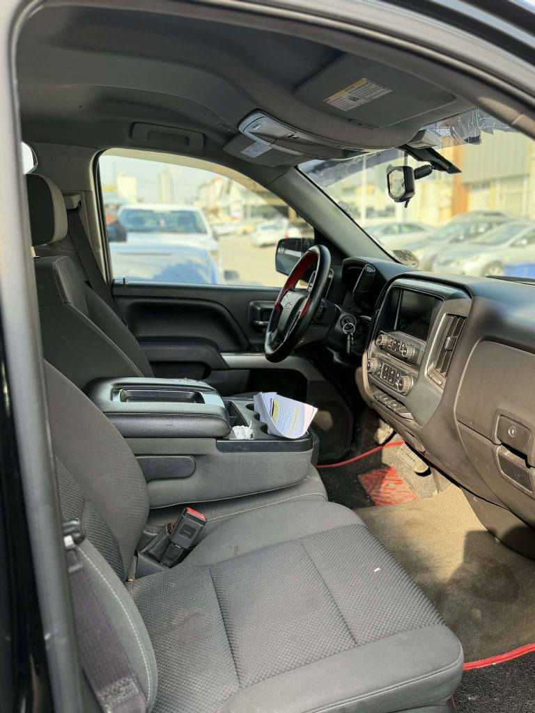 //Chevrolet Silverado//سلفرادو

محرك ٨ سلندر مرغوب

2017 كفاله عامه ماشية 95 الف 

كامره امامي خلفي 

سيارة مكفول كفاله عامه 

تخم تاير جديد 

دهن هيدروليك كير جديد 

السياره مابيها نقص ابد 

مكان 🚘 اربيل 

سحر ١٩٥ بيها مجال 💸

۰۷٥۰۱٤۰٤۷٤۷ واتساب 📞 أربيل, العراق


**إذا كنت صاحب هذا الإعلان وتريد حذفه لأي سبب، رجاءا أرسل رسالة إلى الدعم الفني**