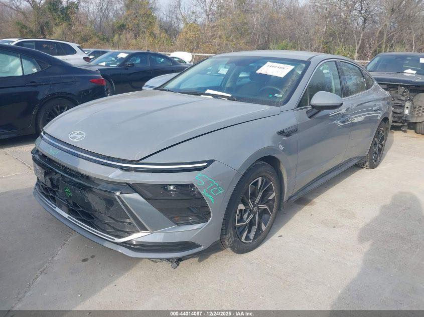 🔴 اعلان مزاد  🔴
~~~~~~~~~
🚘نوع السيارة :  2025 Hyundai Sonata Sel

🔍الفئة: Sel

❌الحادث او الضرر : كما موضح بالصور  

🚀حجم المحرك :   2.5L 1-4 DI, DOHC,

⚙️السلندر: 4

🛞 نظام دفع المركبة:  Front Wheel Drive

💰#السعر : حسب المزايدة  
29/12/2025
🗒تاريخ مزاد السيارة :# 

لحضور المزاد الرابعة عصرا لدى مكتبنا ‼️ 
*********************************************
*********************************************
☑️عنوان النجف الاشرف / المناذره /بدايه شارع الحيره..
☎️للاستفسار والاتصال على الارقام التالية ☎️: 
مكتب ياسر العبايجي للمزادات الامريكيه
***********
***********
_________________
🏦 مكتب ياسر العبايجي للمزادات الامريكية والكندية لتجارة جميع انواع السيارات الوارد الامريكي 🇺🇸والكندي 🇨🇦 
 اختصاص مزاد( COPART ,IAAI, MANHEIM)
