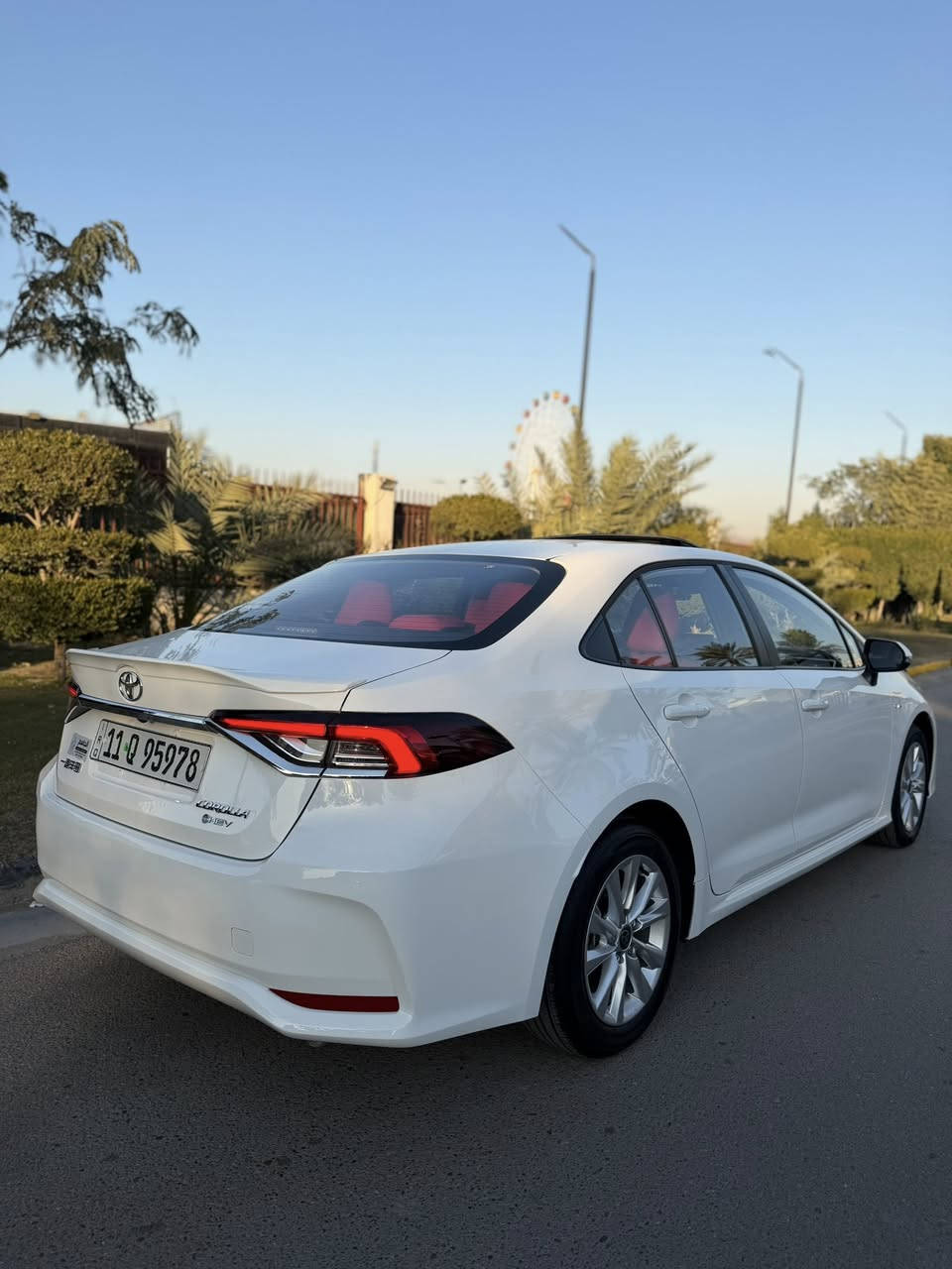 السلام عليكم 
كورلا الشكل الخليجي 

موديل 2024 فول مواصفات كشن جلد احمر + كهرباء 

ماشيه 21 الف 

رقم بغداد باسمي 
مكفوله من كلشي فقط رصعه صغيره  

مكاني بغداد/ الكرخ وهذا رقمي ***********
*********** واتس اب
