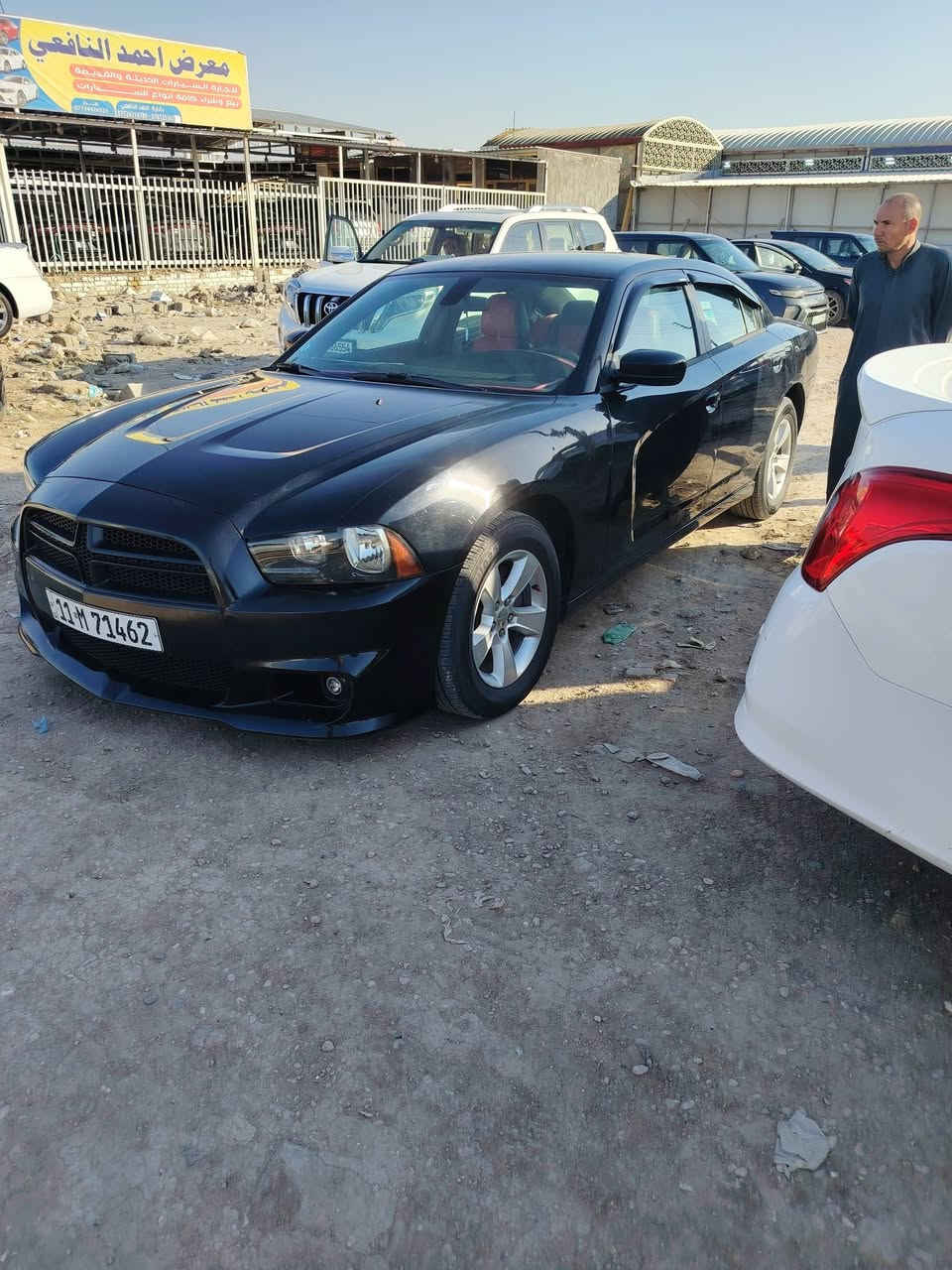 السلام عليكم جارجر للبيع موديل 14 حادث جاملغ امامي جهت السايق  وشويه شخط بل باب  سياره حداديه جديد تخم تاير جديد مكينه شادلها جديد قبل ١٠ ايام السعر 145 أو بيها مجال  مكاني بابل ***********
