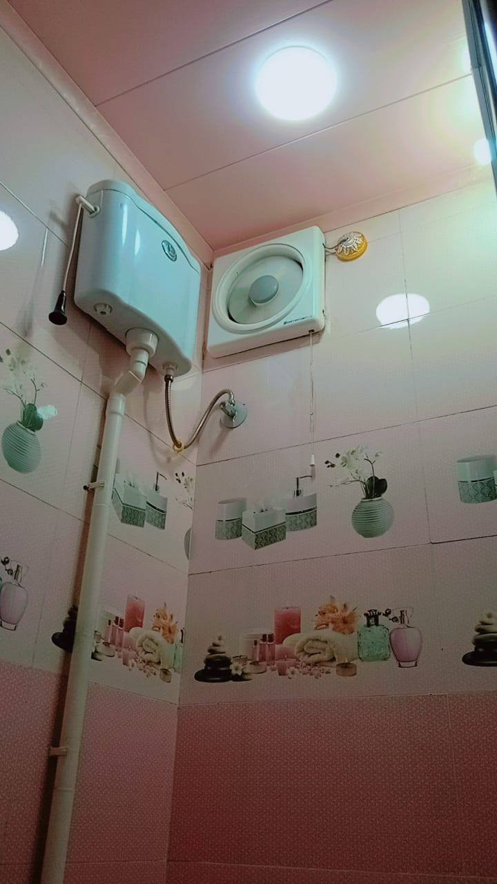 بيت  البيع  100 متر  مربع  كامل  مواصفات  درجه  اولى  غرفه  وصاله  ومطبخ  وصحيات  داخليه  وصحيات  خارجية  وستقبال  كامل  من كلشي السعر 43 تواصل  واتساب  ***********
