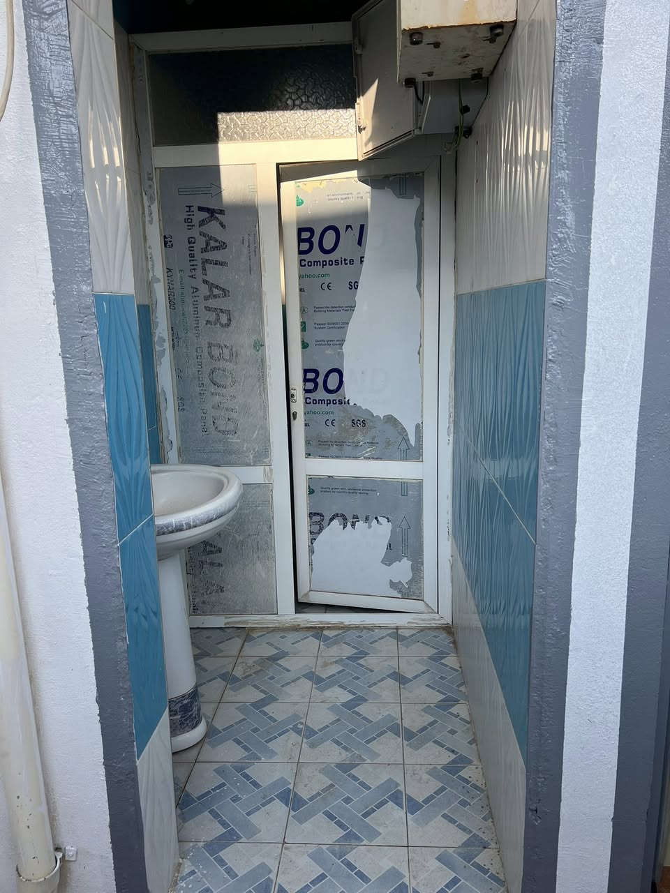 سلام عليكم
للبيع بيت 100م ركن موقع بختياري فرع اسواق المندلاوي بيت مكون من مطبخ+استقبال+غرفة نوم+ مجمع درج +صحيات كهرباء وماء متوفر + ماء بير 

رقم:***********
