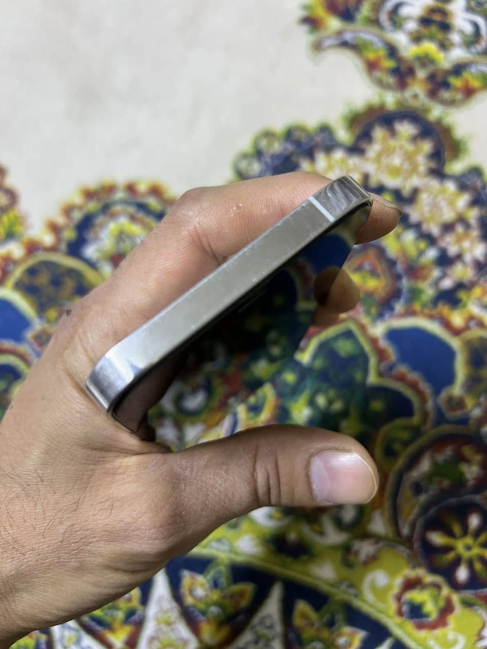 السلام عليكم
للبيع ايفون 12برو الصغير ماستر مو مال باله

الجهاز نضيف جدا لا مفتوح ولامبدل بي اي شي 
بس بطاريته 73

السعر المطلوب 325

المكان بغداد /بغداد الجديده 
***********
