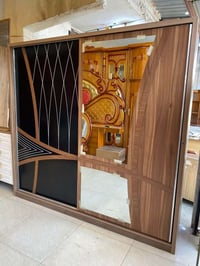 أثاث غرفة نوم • ديكور غرفة نوم