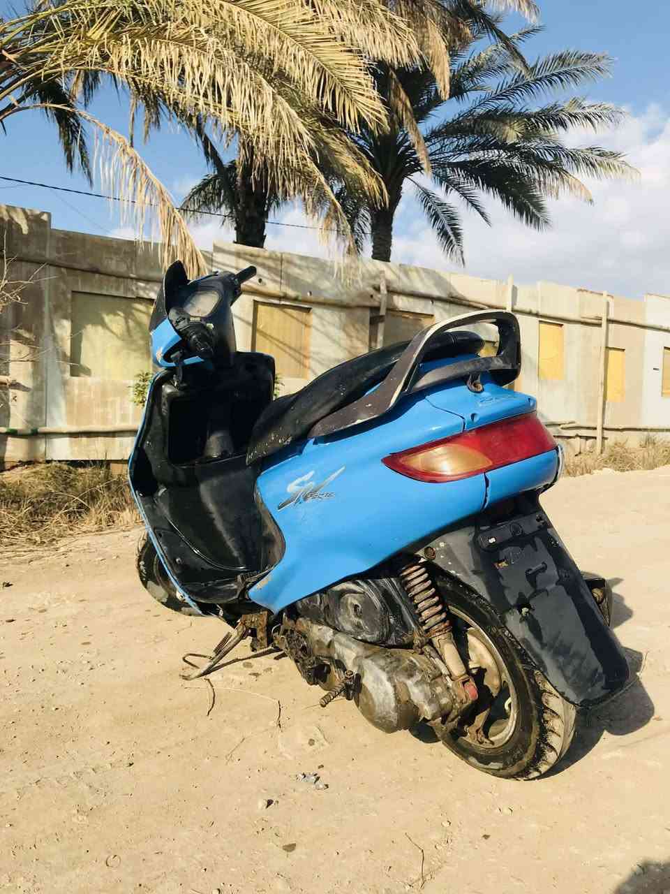 سلام عليكم دراجه للبيع مكاني حله قرب الساده البو خطه ما تشتغل اتوقع ولفات للبيع سعر ١٢٥ للاستفسار اكثر‏.            .   ‪0781 792 3542‬‏
