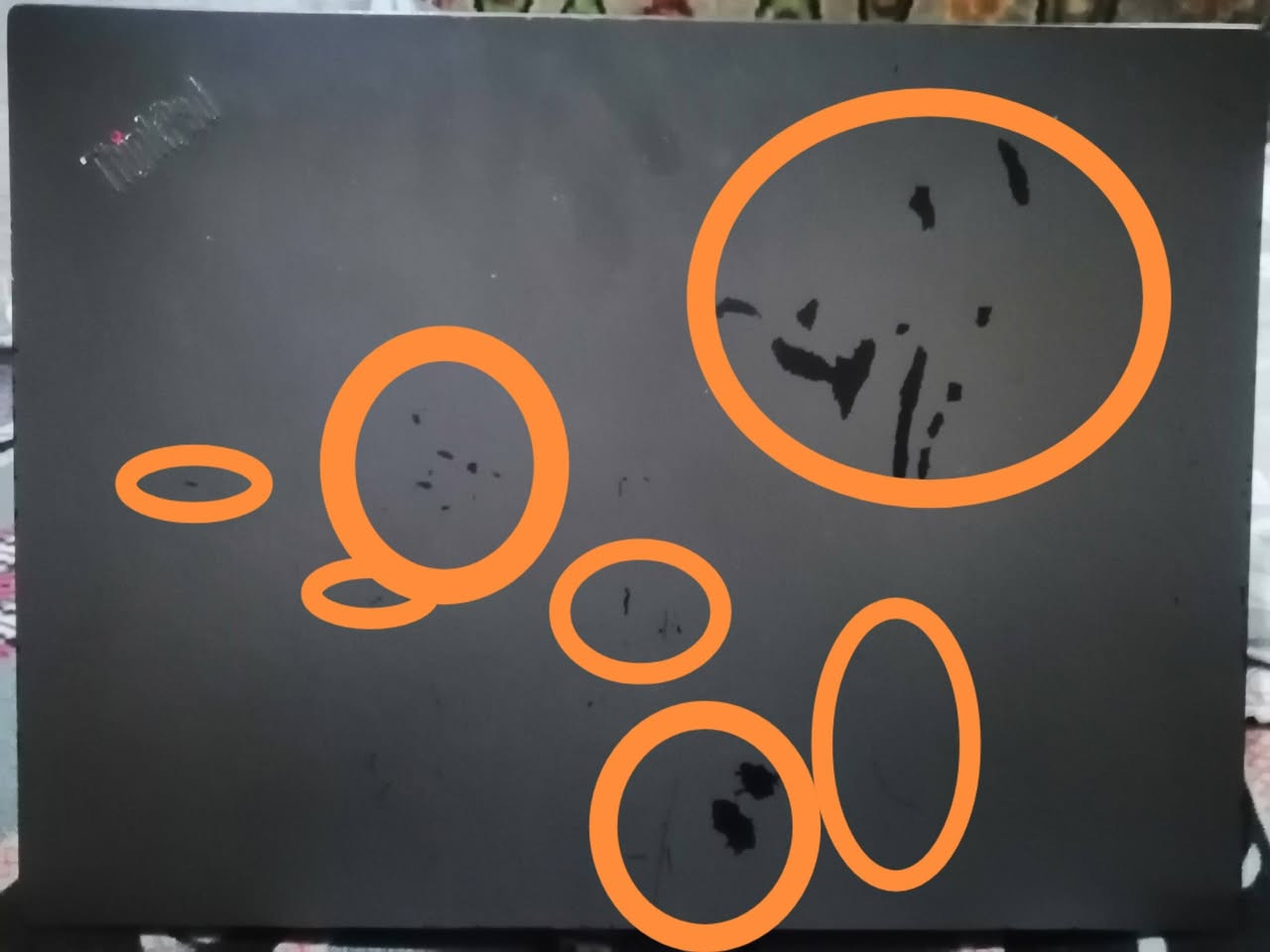 سلام عليكم عندي لابتوب Lenovo 
i7 الجيل الثامن
RX 550X
RAM 16GB
SSD 256GB
ما صالي شهرين من اشتريته
الملحقات
كرتونته
ماوس عادي
حقيبة
وشاحنة الاصلية 65W
ملاحضة بي شخوط خفيفة بل ظهر مايئثر عل اداء  
السعر 350الف وبي مجال بصيط


**إذا كنت صاحب هذا الإعلان وتريد حذفه لأي سبب، رجاءا أرسل رسالة إلى الدعم الفني**
