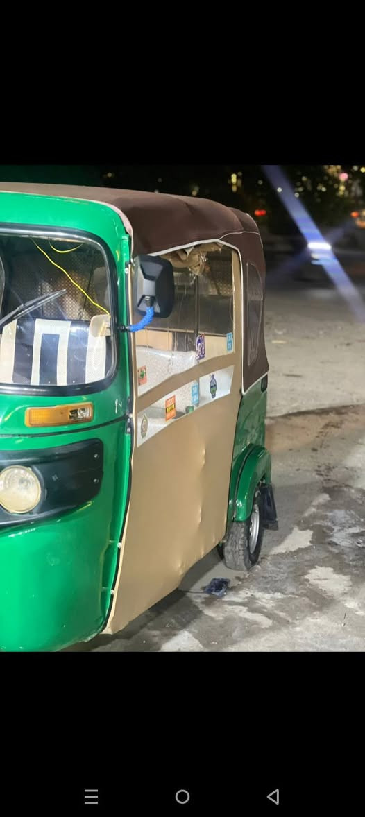 تكتك موديل 2022 مرقه نضافتهه مثل ما واضحه بل صوره السعر 8 او 700 مكان بغداد شهداء البياع


**إذا كنت صاحب هذا الإعلان وتريد حذفه لأي سبب، رجاءا أرسل رسالة إلى الدعم الفني**