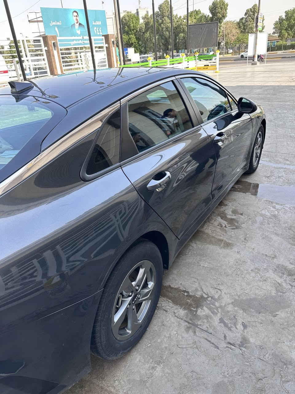 سلام عليكم كيا  فايف 5. 
مديل 2022 معوقين مثنى بعدلها سنه ونص صير حره سياره كلش  نظيفه وحادثها حلو خفيف 
حادثها  وشويه جاملغ معدل نفسه بدون صبغ سياره كلها ليبل واحد عدا بنيد صبغ قطعه وحده يعني 
موصفاتها بصمه تشغيل عن بعد اناره ترحيب رادارات خلفي وجانبي وامامي فول تحكم ستيرن شاشه حبيره 4 انظمه قياده لايت لد و3 عدسات  محرك 1600 يبربو خير من لله وكير 8 نمر  تبريد ثلج منفصل هواي بعد بيها شغلات السعر 155 وبيها مجال رقمي *********** مكاني الزعفرانيه
